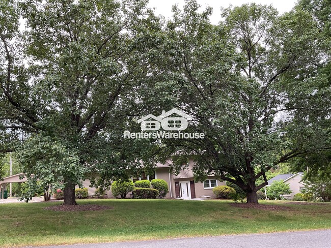 property at 245 Enwood Dr