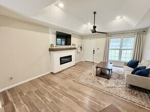 415 Mayfield Dr in Anderson, SC - Building Photo - Building Photo