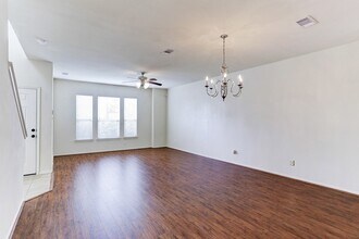 8034 Grow Ln in Houston, TX - Building Photo - Building Photo