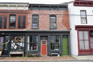 407 Brook Rd in Richmond, VA - Building Photo