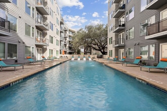 Gibson Flats in Austin, TX - Building Photo - Building Photo