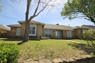 6014 Lakeshore Dr in Rowlett, TX - Building Photo - Building Photo