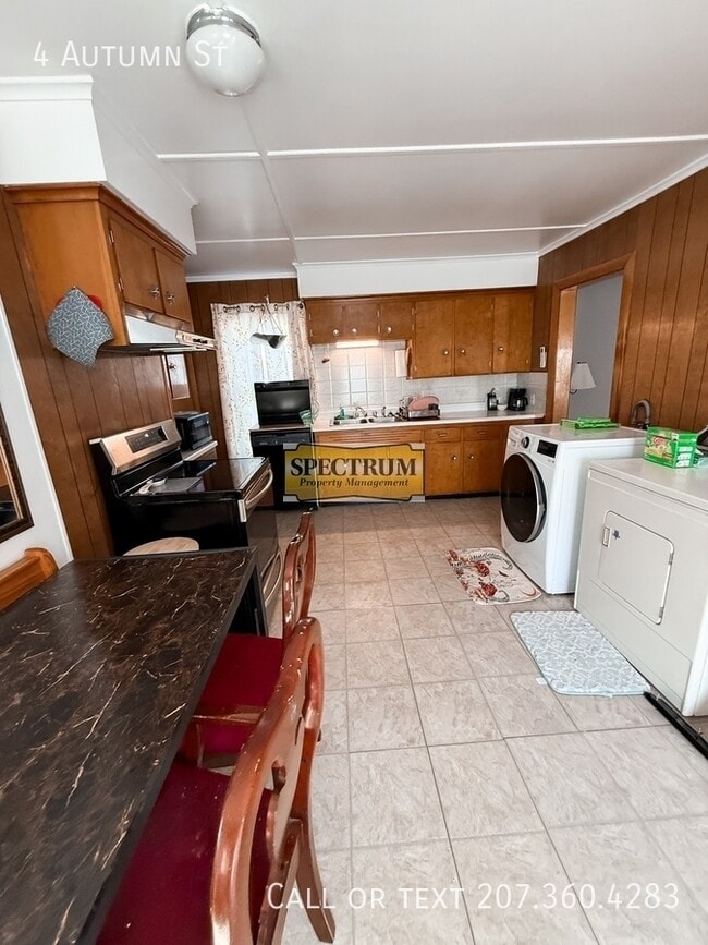 4 Autumn St in Waterville, ME - Building Photo - Building Photo