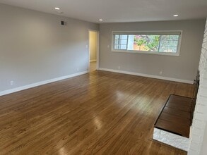 1736 Brooks St in San Mateo, CA - Building Photo - Building Photo