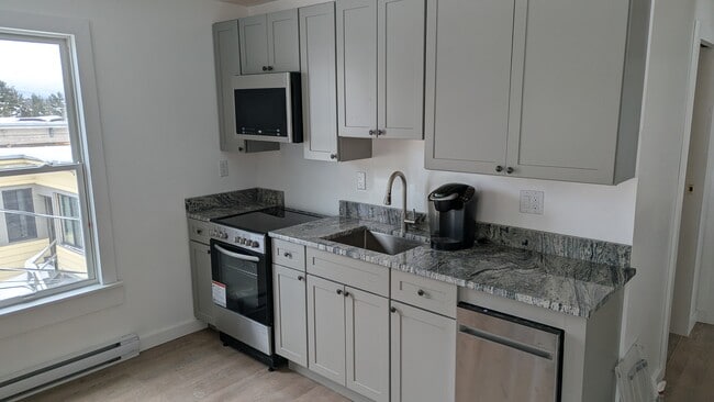 2776 Main St, Unit 2776 Main- LP, Unit 2776 Main- LP