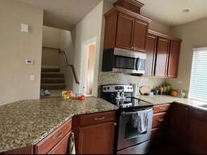 1218 100th Ct SE in Everett, WA - Building Photo - Building Photo