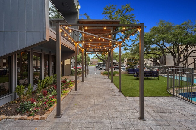 Aberdeen @ Bellmar in Dallas, TX - Foto de edificio - Building Photo