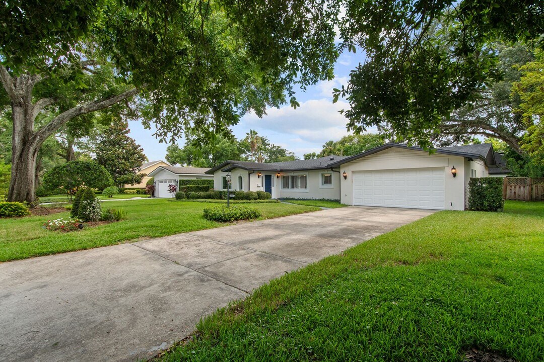 1755 Carollee Ln in Winter Park, FL - Building Photo