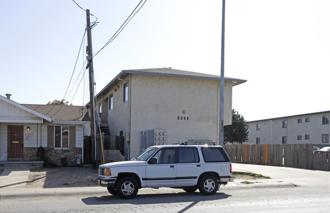 1333 Garner Ave in Salinas, CA - Foto de edificio - Building Photo