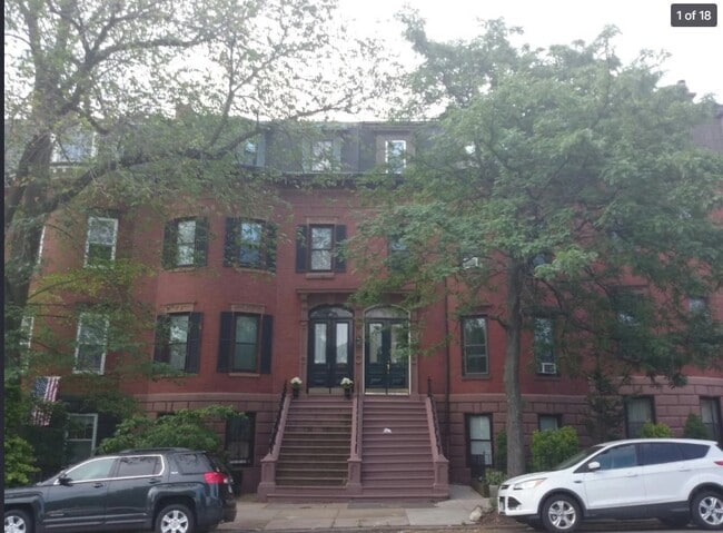 property at 821 E Broadway