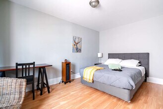605 Dennison Ave in Columbus, OH - Foto de edificio - Building Photo
