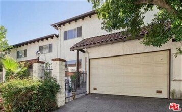 5275 Colodny Dr in Agoura Hills, CA - Building Photo - Building Photo