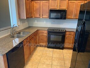 981 Narrows Point Dr in Birmingham, AL - Building Photo - Building Photo