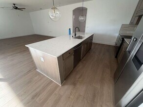 8539 Ponderosa Ave in Shafter, CA - Building Photo - Building Photo