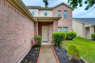 18118 Hammondsport Ln in Cypress, TX - Foto de edificio - Building Photo