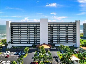 10410 S Ocean Dr, Unit 308 in Jensen Beach, FL - Building Photo - Building Photo
