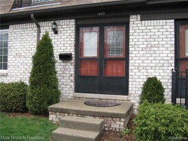 1859 Wickham St in Royal Oak, MI - Building Photo