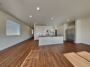 1805 Viaggio Ave in North Las Vegas, NV - Building Photo - Building Photo