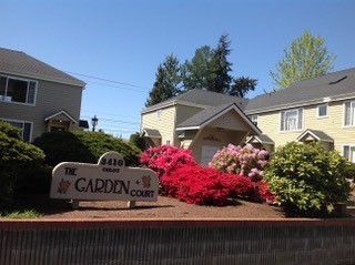 The Garden Court in Everett, WA - Foto de edificio