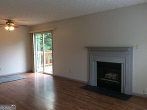 2882 Silver Maple Ct in Rex, GA - Building Photo - Building Photo