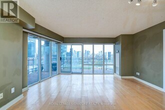 255 Richmond St E in Toronto, ON - Building Photo - Building Photo