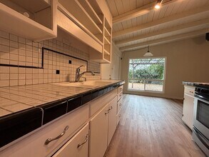 729 M St in Davis, CA - Building Photo - Building Photo