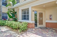 3960 Deer Crossing Ct in Naples, FL - Building Photo - Building Photo