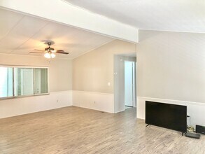 33259 Homestead Ln in Wildomar, CA - Building Photo - Building Photo