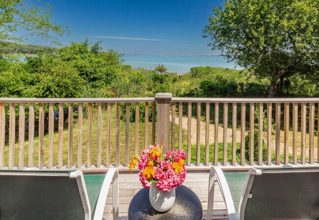 property at 17 Island Rd