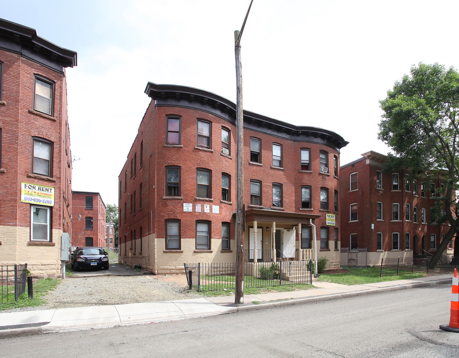 304-310 Garden St in Hartford, CT - Building Photo