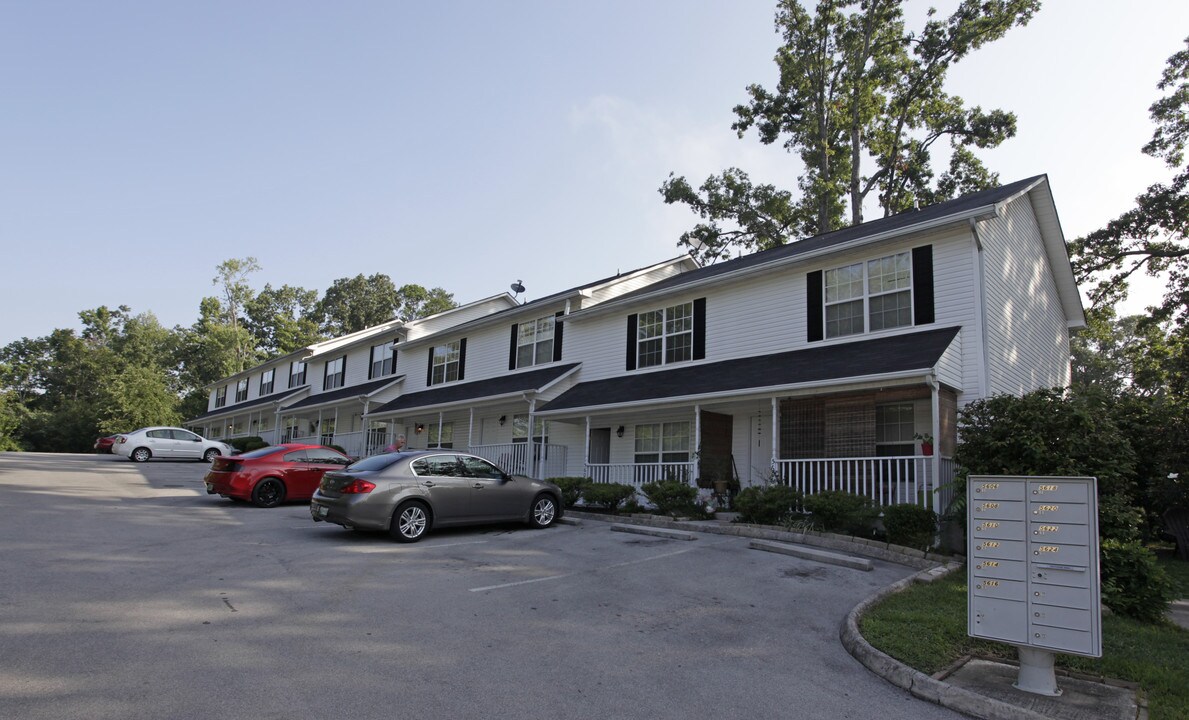 5606 Boxwood Garden Way in Knoxville, TN - Building Photo