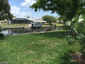 2063 Ottersrest Ln in Cape Coral, FL - Building Photo - Building Photo
