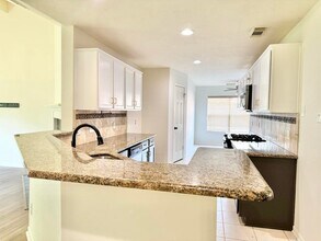 3717 E Pin Oak Dr in Pearland, TX - Building Photo - Building Photo