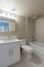 Le Jardin Apartments in Edmonton, AB - Building Photo - Building Photo