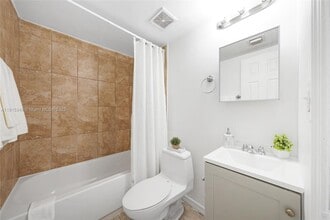 480 NW 24th Ave in Fort Lauderdale, FL - Building Photo - Building Photo