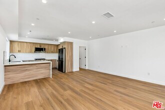 1614 S Sycamore Ave in Los Angeles, CA - Building Photo - Building Photo