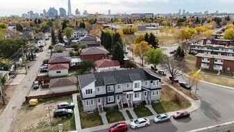 10113-10117 117 Ave NW in Edmonton, AB - Building Photo
