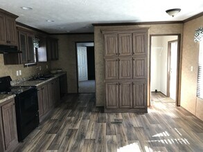 224 Carl St in Leesville, LA - Building Photo - Building Photo