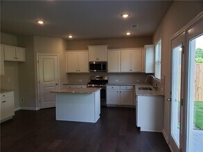 6056 Fair Winds Cv in Flowery Branch, GA - Building Photo - Building Photo