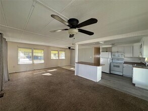 115 Rachel Dr in Tarpon Springs, FL - Foto de edificio - Building Photo