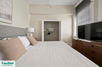 211 Union St, Unit 813 in Nashville, TN - Foto de edificio - Building Photo