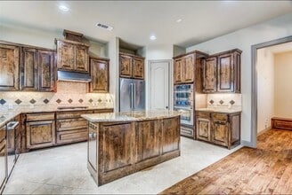 643 Rockingham Dr in Irving, TX - Building Photo - Building Photo