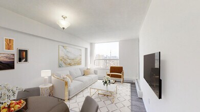 10 Walmer Road in Toronto, ON - Building Photo - Building Photo