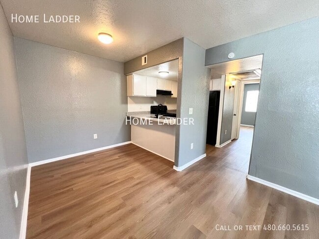 property at 4961 S Park Ave