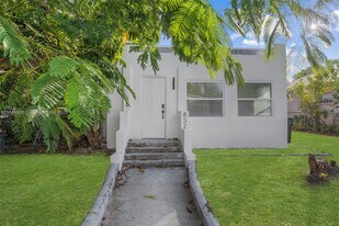 832 N C St in Lake Worth Beach, FL - Building Photo