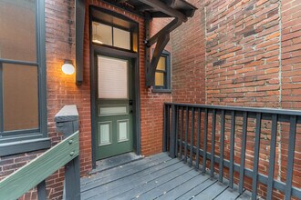 2014 James St in St. Louis, MO - Building Photo - Building Photo