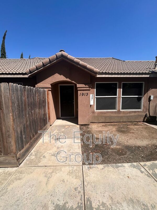 property at 1913 Bella Oaks Dr