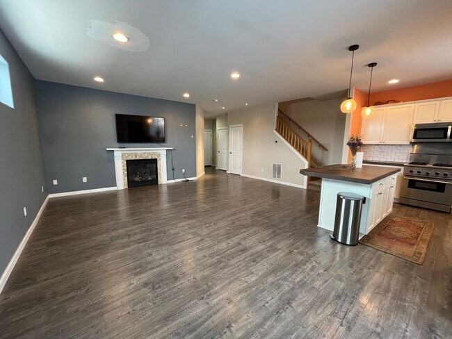 20036 Sorrento Pl in Bend, OR - Building Photo - Building Photo