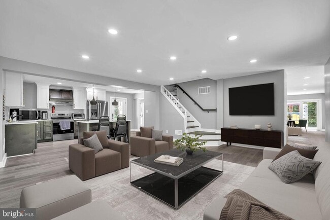 property at 13205 Lee Hwy