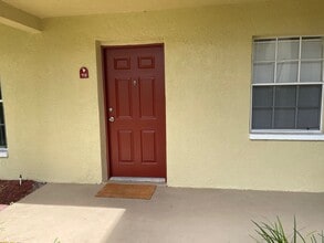 2690 Coral Landings Blvd, Unit #112 in Palm Harbor, FL - Building Photo - Building Photo
